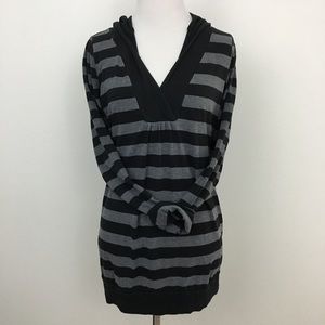 🔴 Light Weight Striped Maternity Hoodie